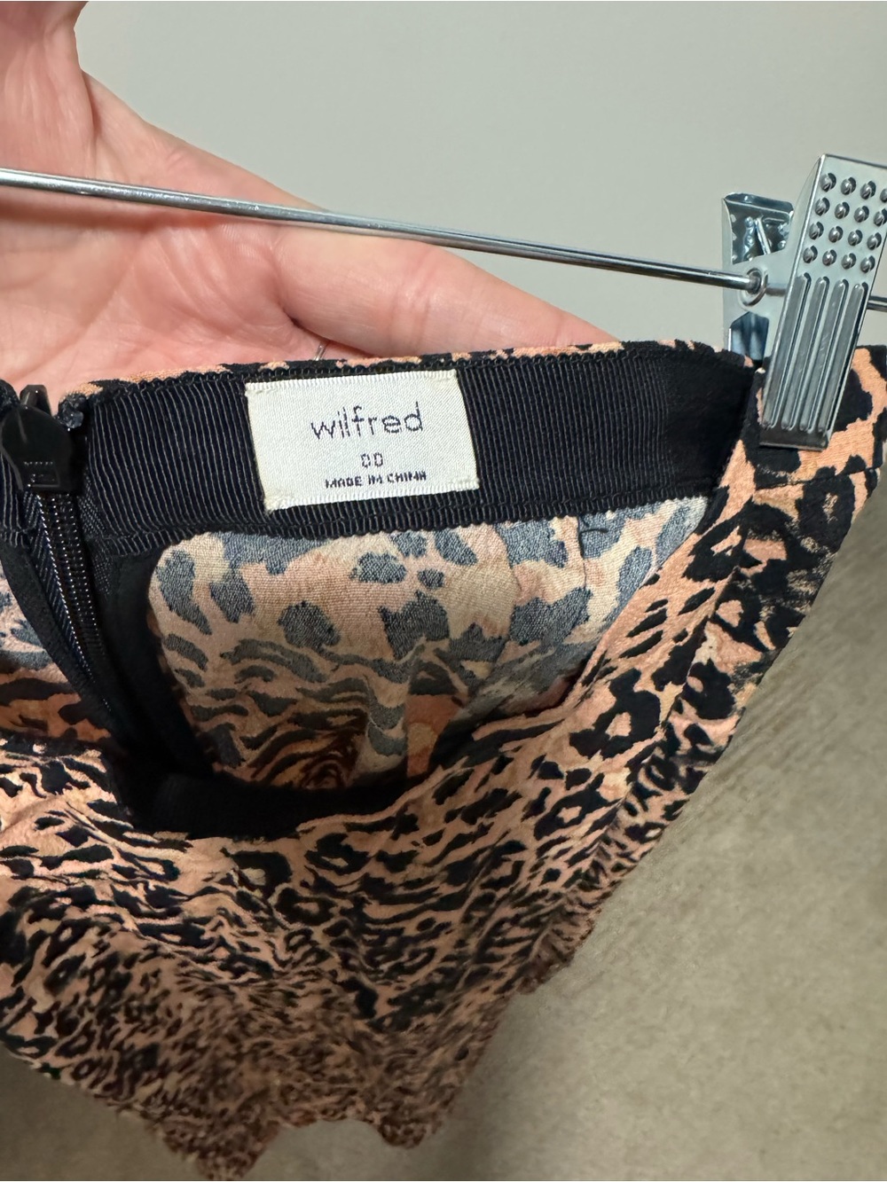 Aritzia Wilfred Leopard-Print Peach and Black Maxi Skirt - Picture 3 of 3